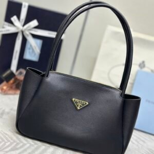 Prada Darling Leather Shoulder bag - Black