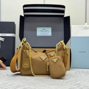 Prada Re-Edition 2005 Re-Nylon bag - Camel