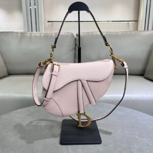 Rouge Pink Classic Saddle