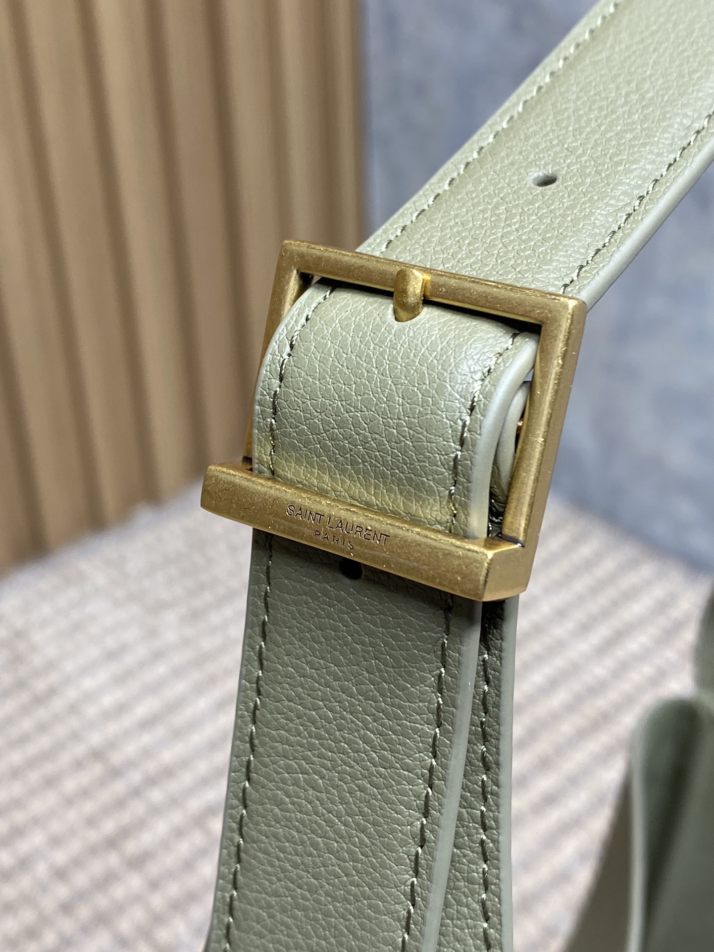 Saint Laurent Le 5 à 7 Supple Shoulder Bag