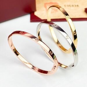Cartier Love Bracelet, Classic Model