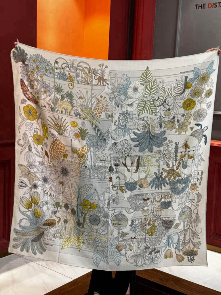 Hermès Animaux et Plantes Exotiques Silk Carre Scarf