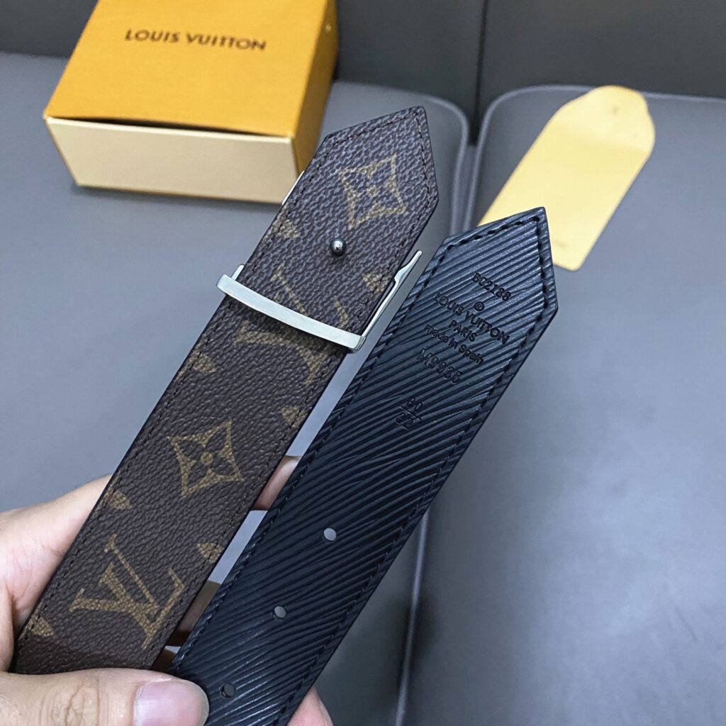 LV Initiales Reversible Belt – Épi Leather & Monogram Canvas