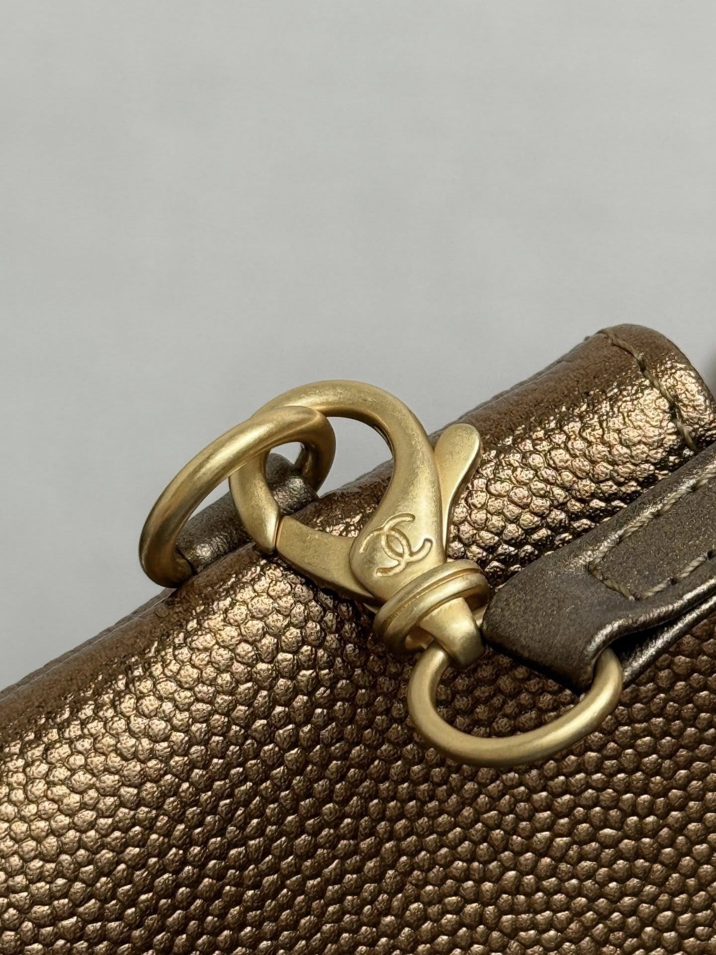 Chanel 25 Hobo Handbag - Bronze Caviar Leather