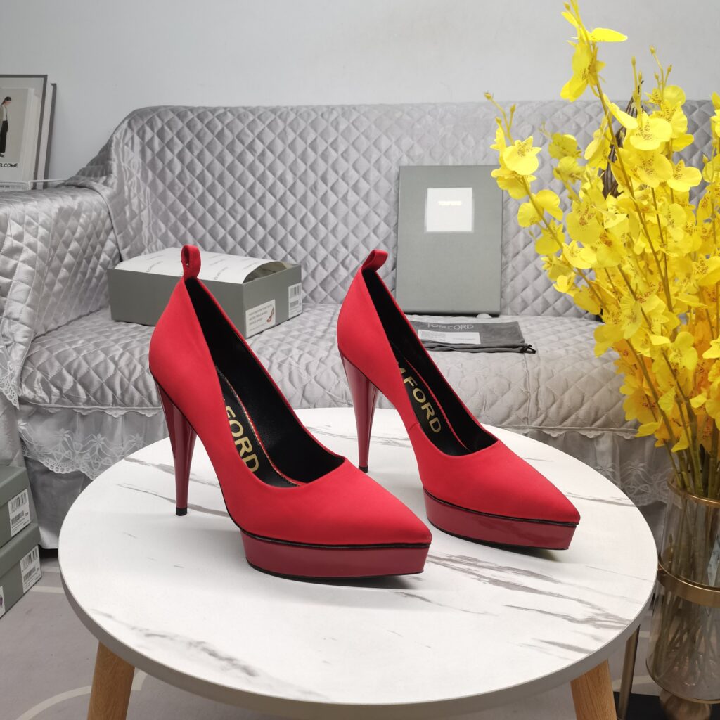 Tom Ford Platform Pointed Toe High Heels