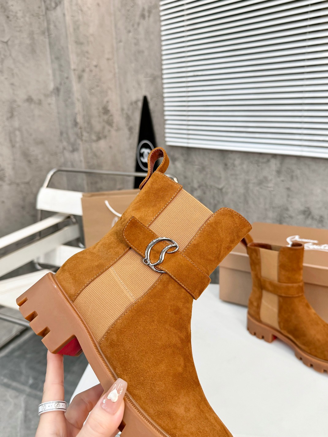 Christian Louboutin Chelsea Booty Lug Boots 30