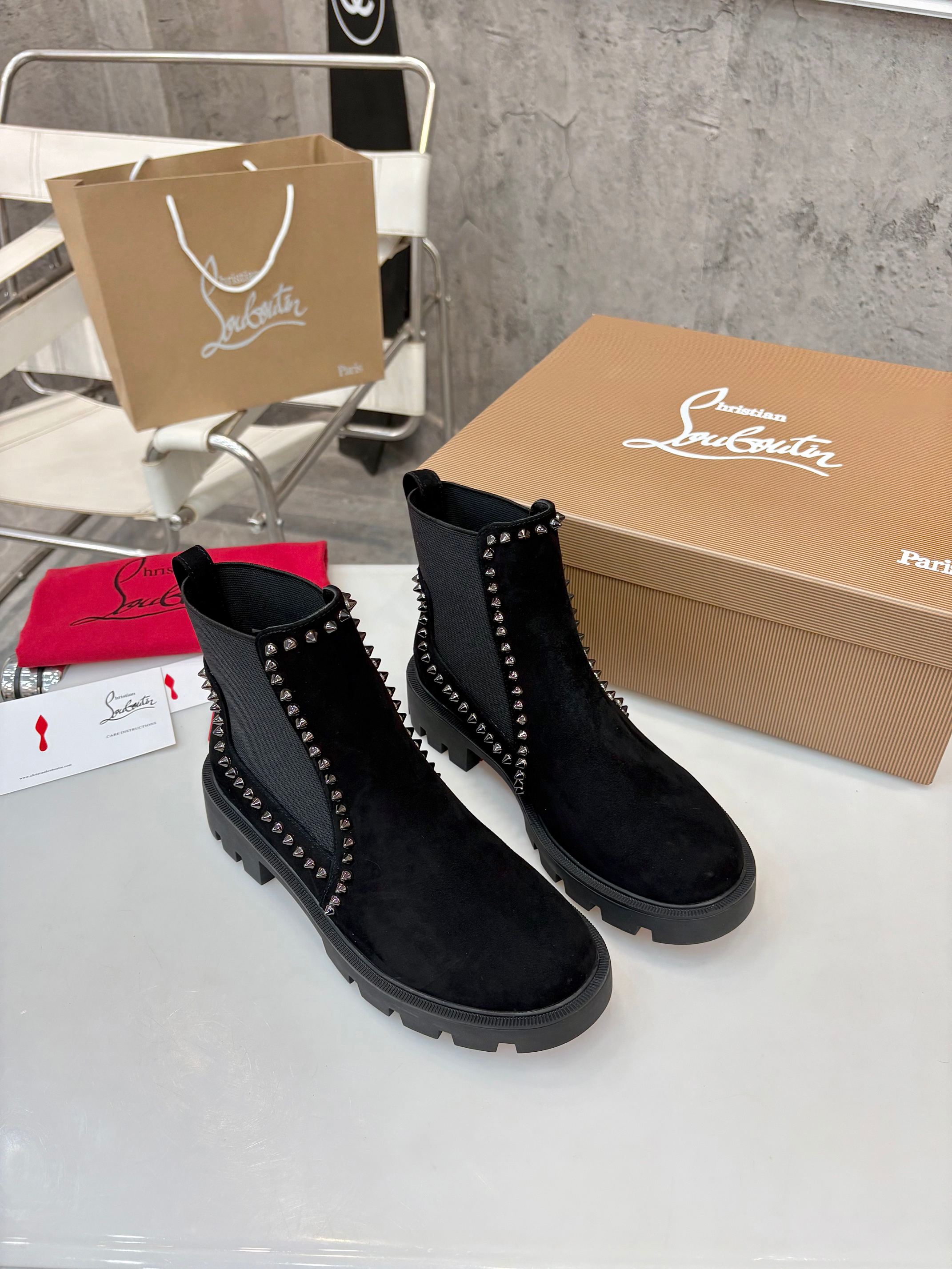 Christian Louboutin Out Lina Spike Lug Boots 10