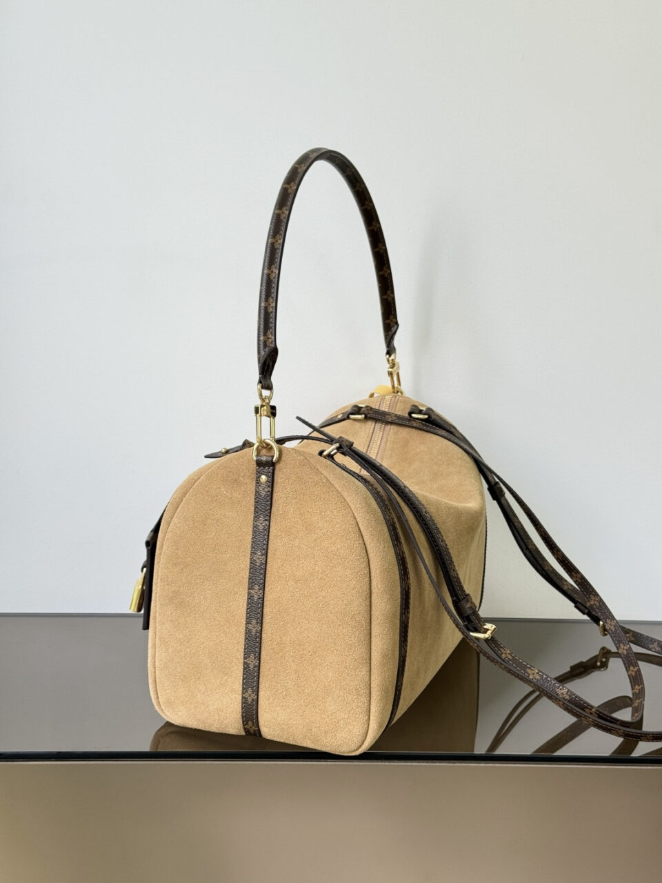 LOUIS VUITTON Express MM – Suede Edition