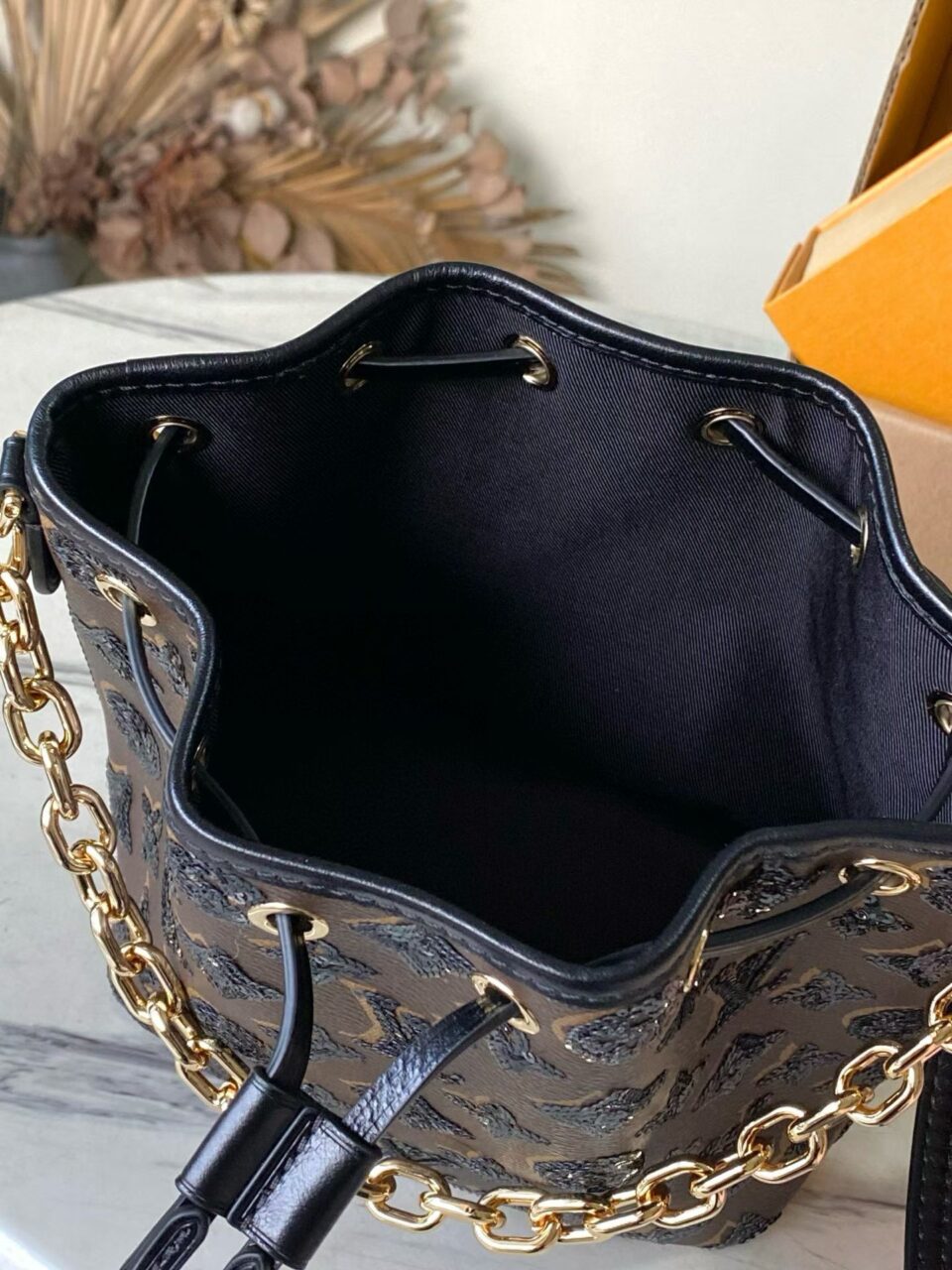 LOUIS VUITTON Noé BB Bucket Bag