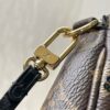 LOUIS VUITTON Pochette Accessoires – Monogram Sequins