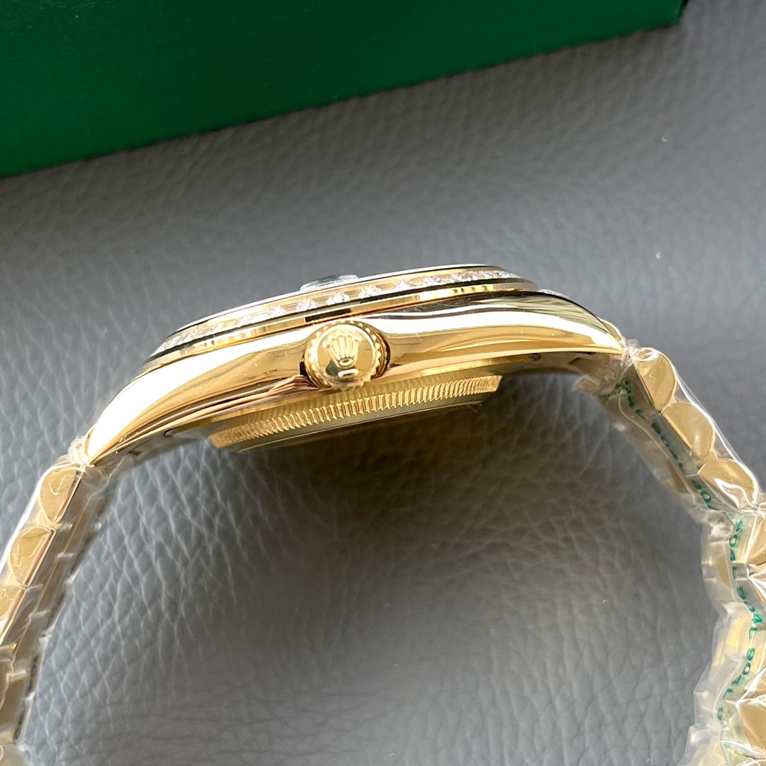 Rolex Day-Date 40 Oyster Perpetual 8