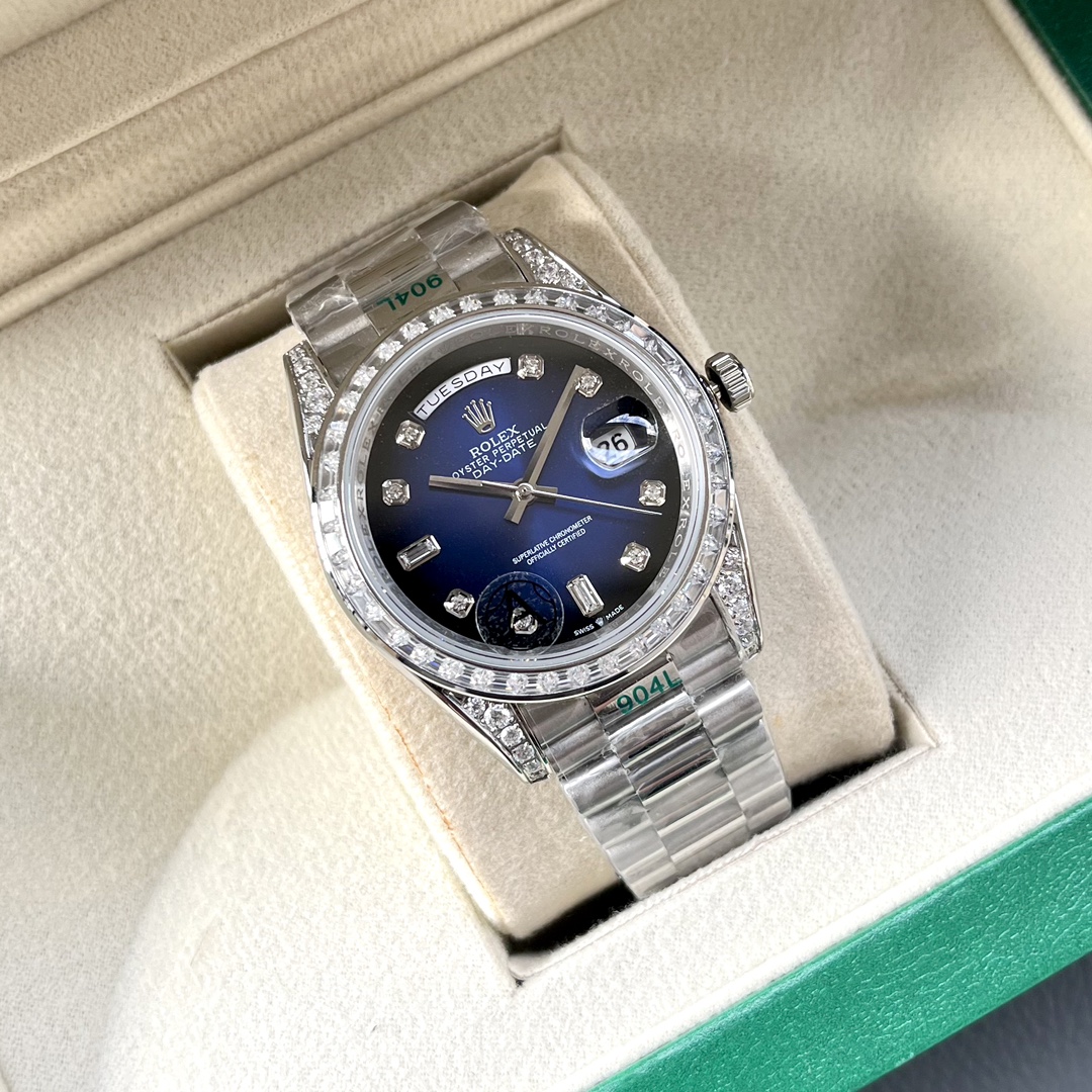 Rolex Day-Date 40 Oyster Perpetual – Blue Ombre Dial Diamond-Set Watch