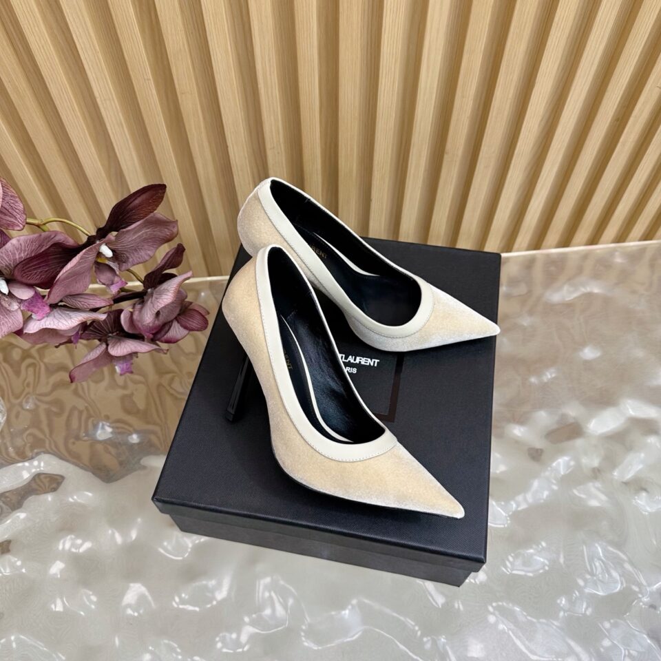 YSL SAINT LAURENT Velvet Anja Heels