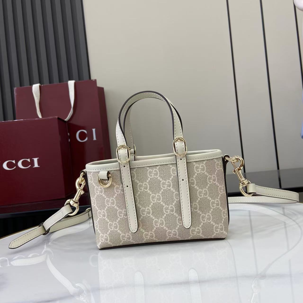 Gucci GG Emblem Mini Bag 1