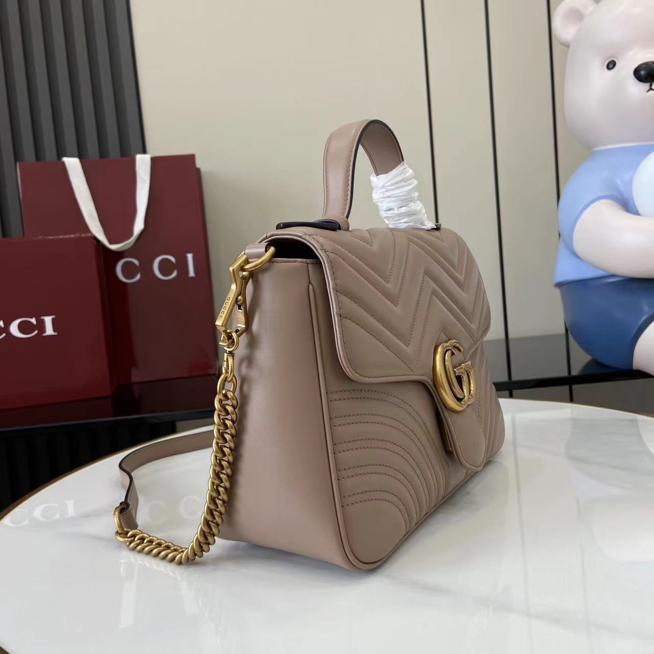 Gucci GG Marmont Medium Top Handle Bag 29