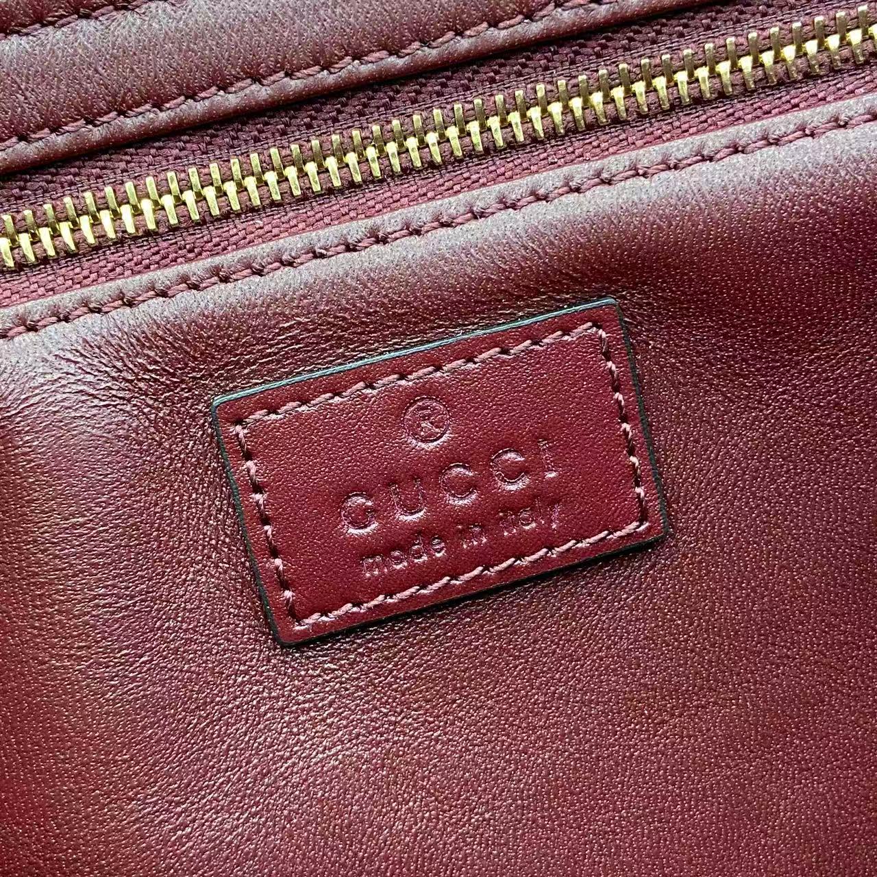 Gucci Siena Small Shoulder Bag 22