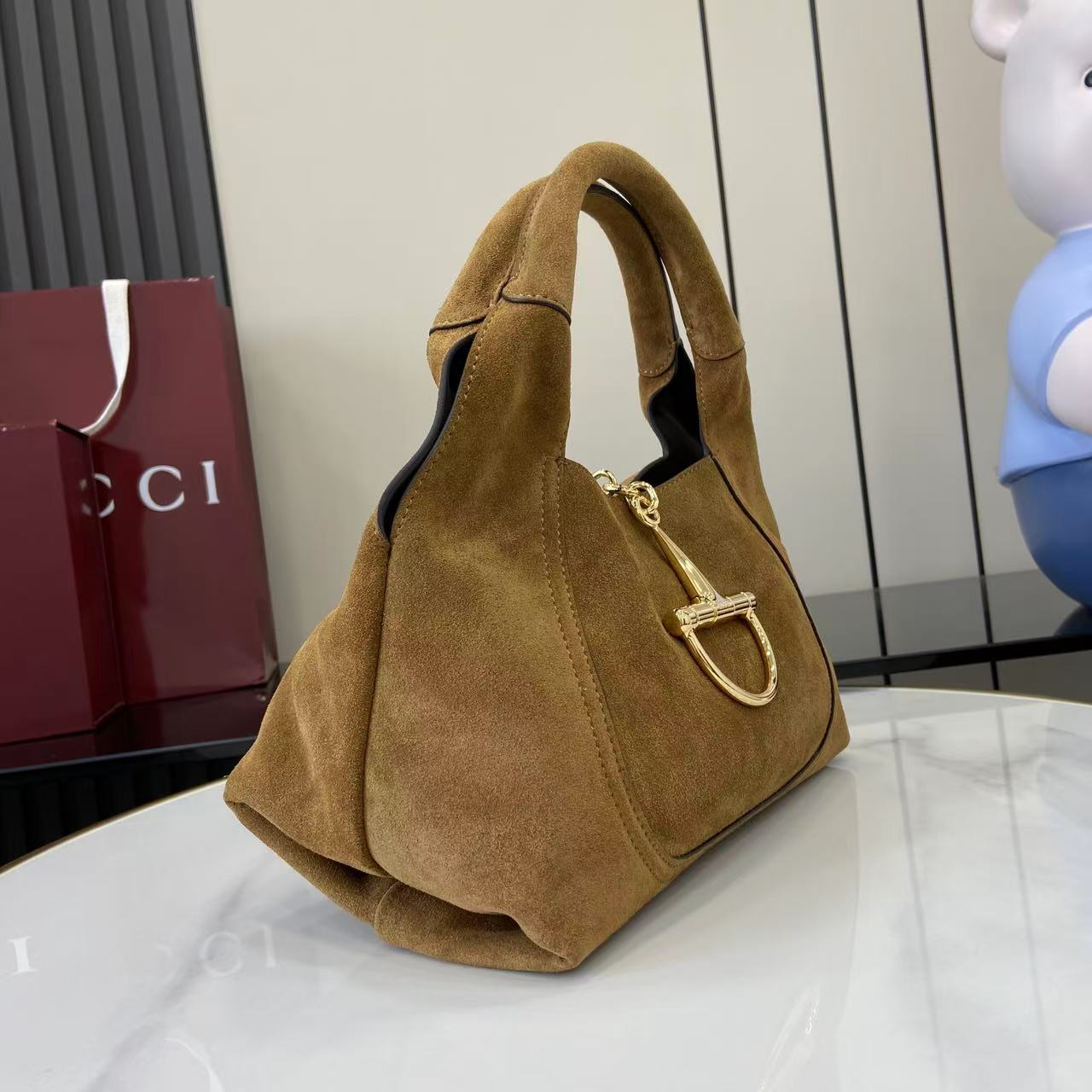 Gucci Softbit Maxi Suede Shoulder Bag 2