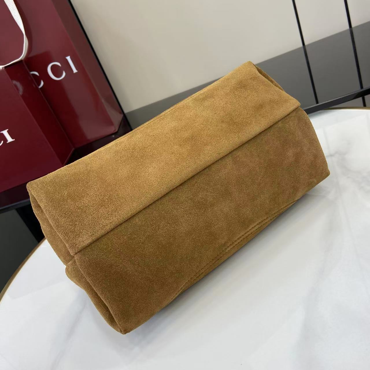 Gucci Softbit Maxi Suede Shoulder Bag 4