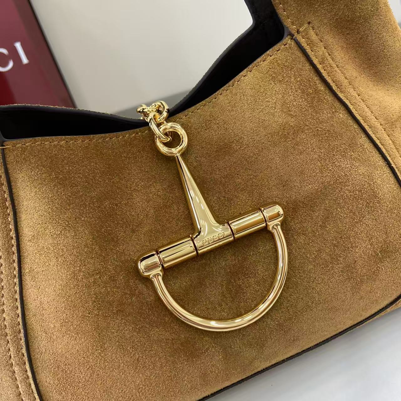 Gucci Softbit Maxi Suede Shoulder Bag 5