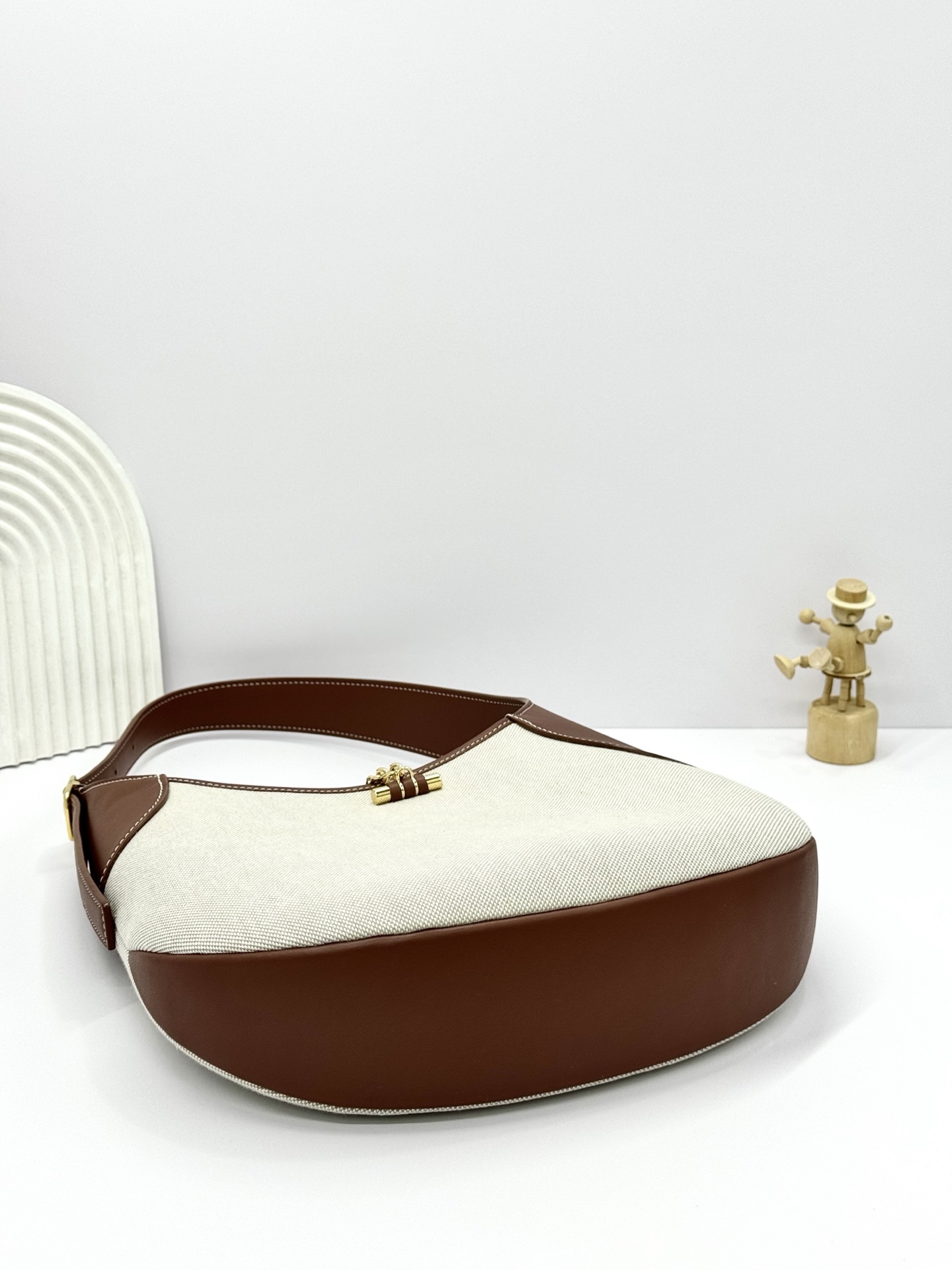 Loro Piana Bobbin bag 3