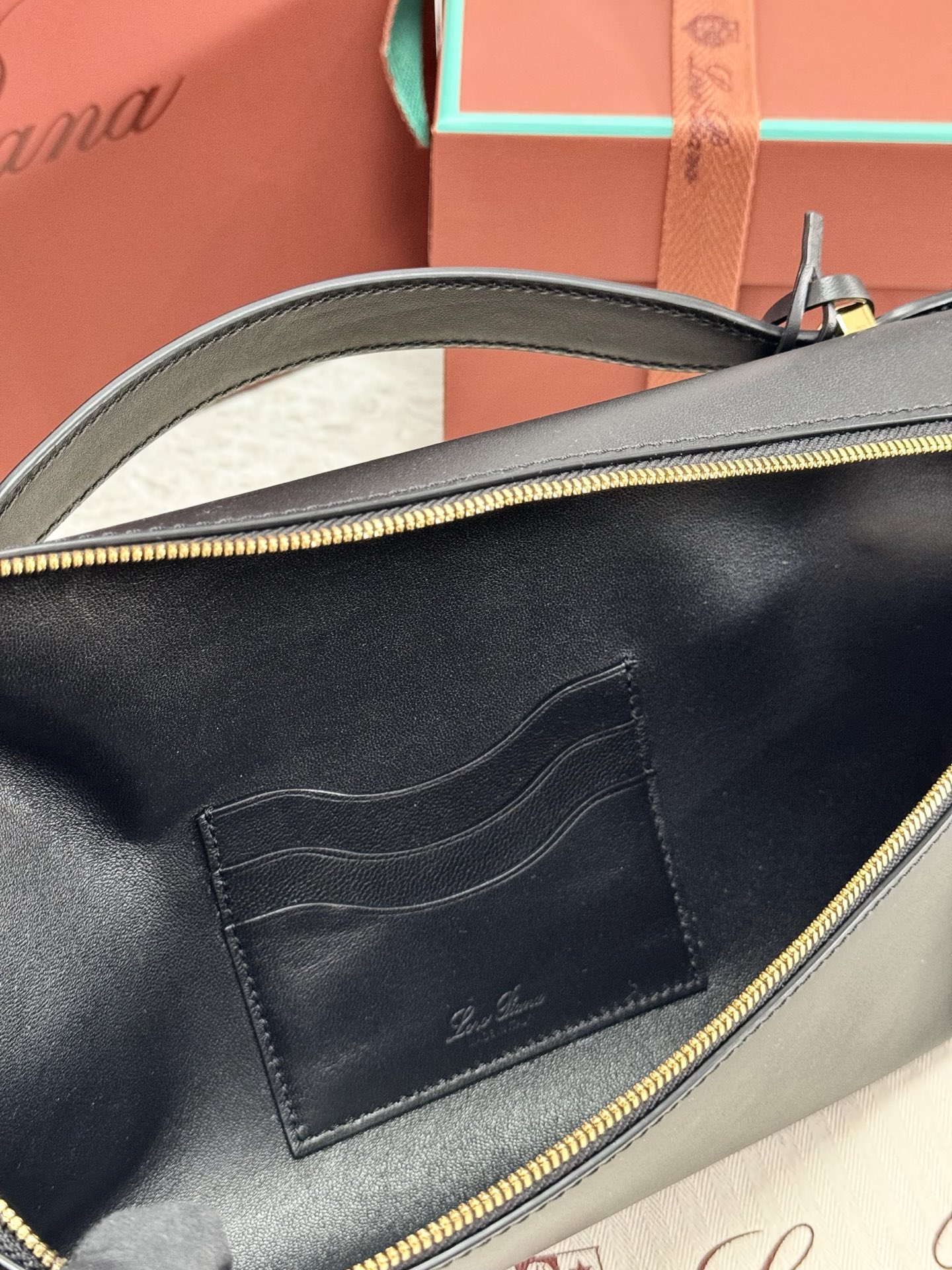 Loro Piana Extra Clutch L29 18