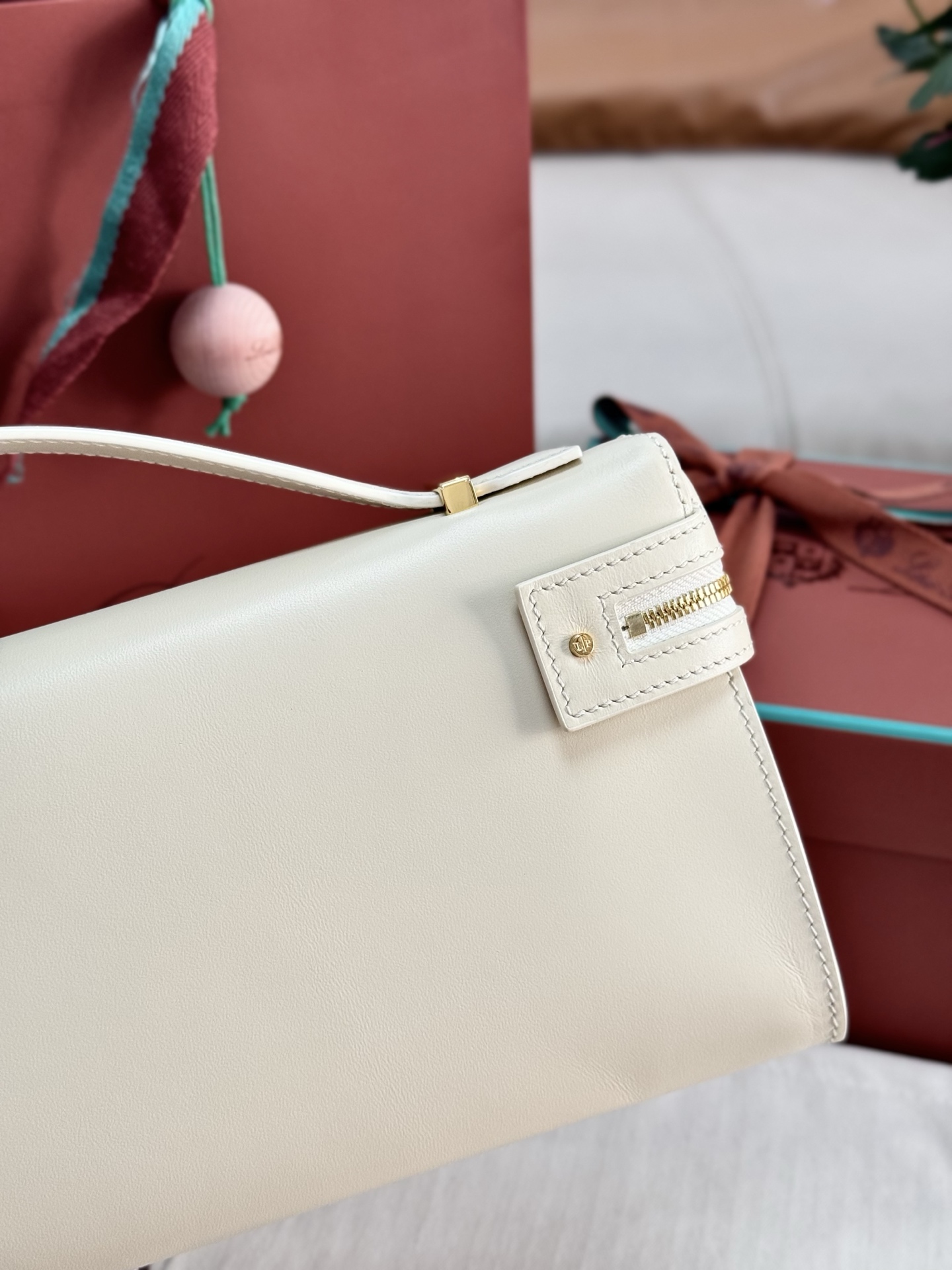 Loro Piana Extra Clutch L29 32