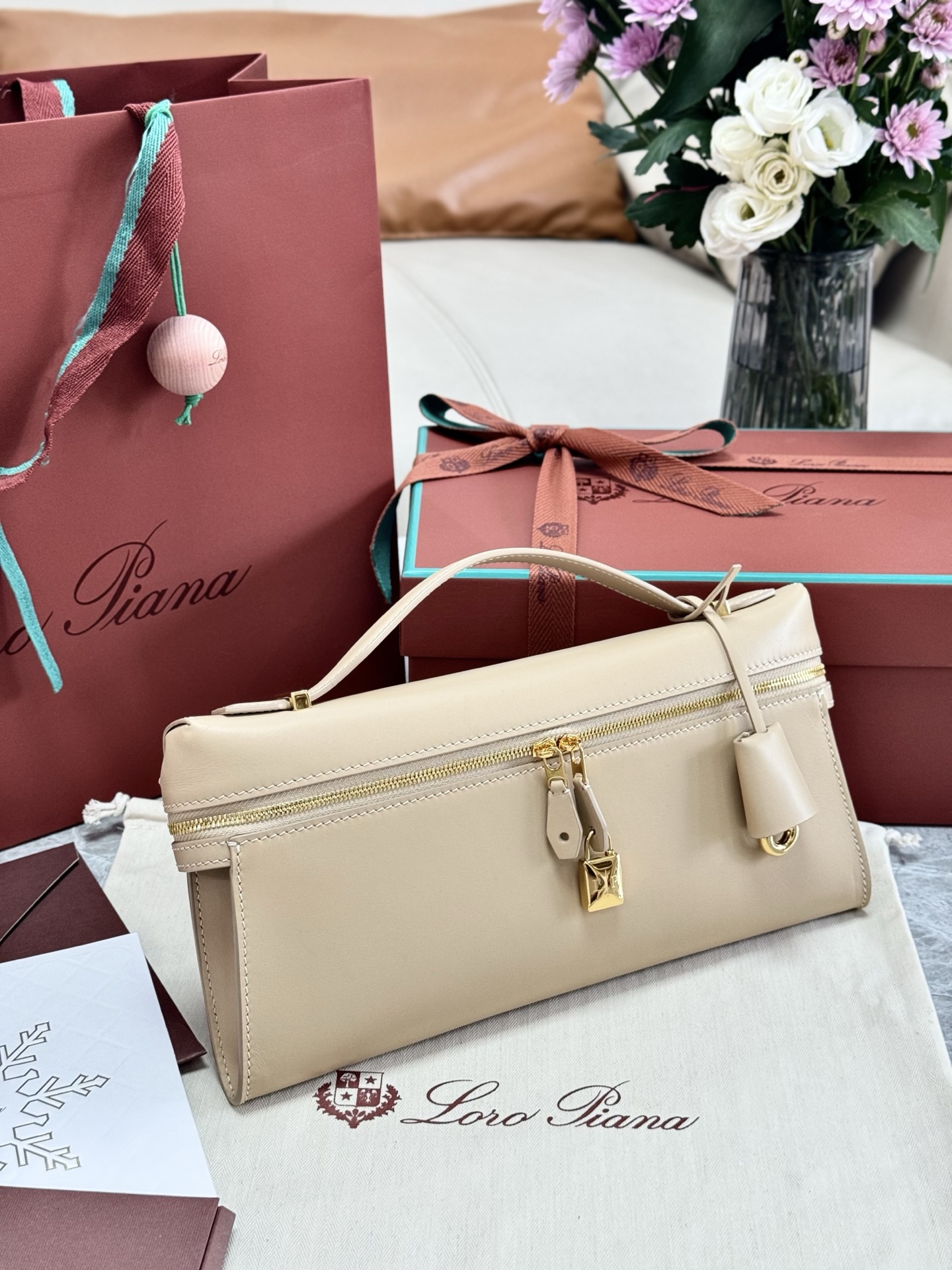 Loro Piana Extra Clutch L29 35