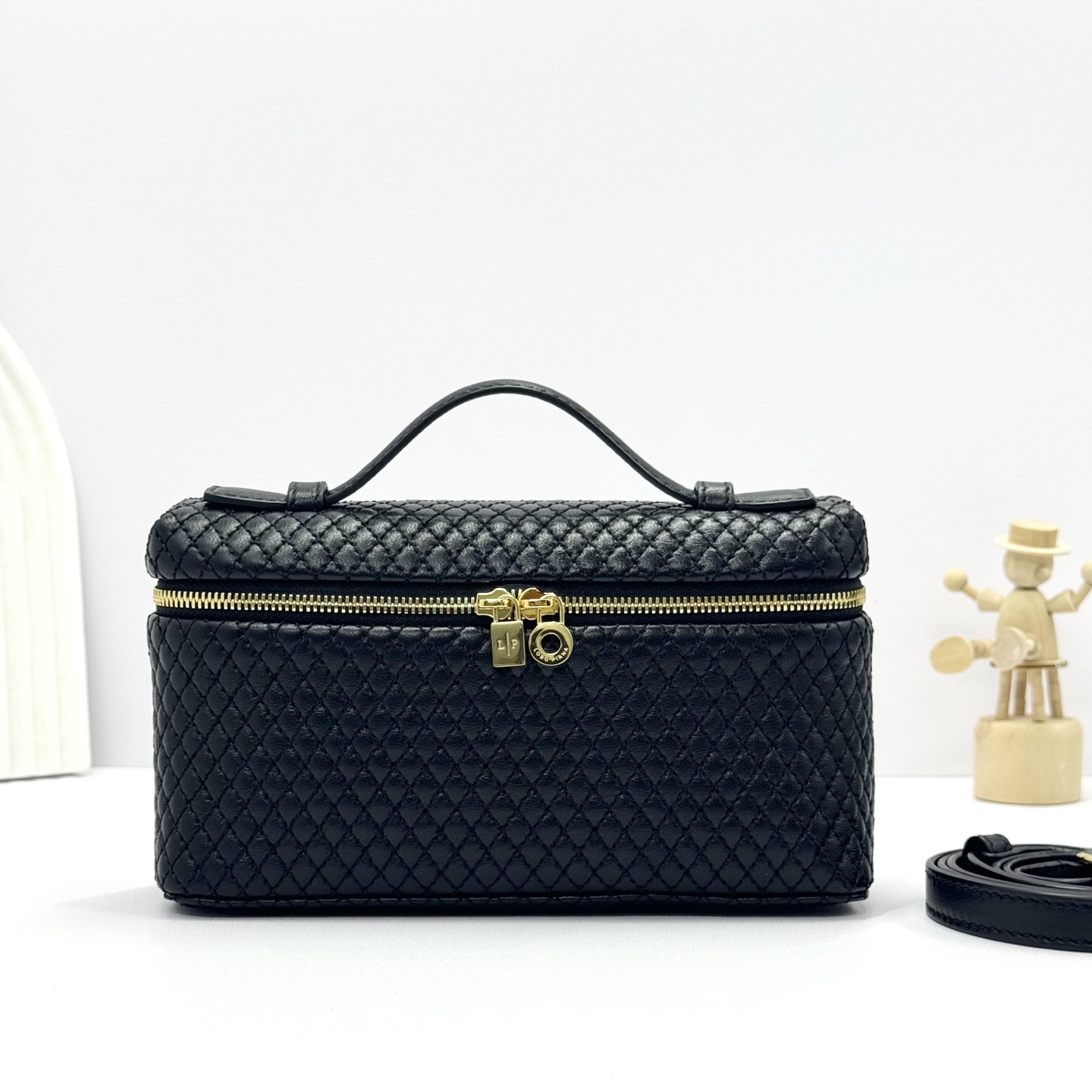 Loro Piana Extra Pocket L19 Bag in Embroidery Thread 13