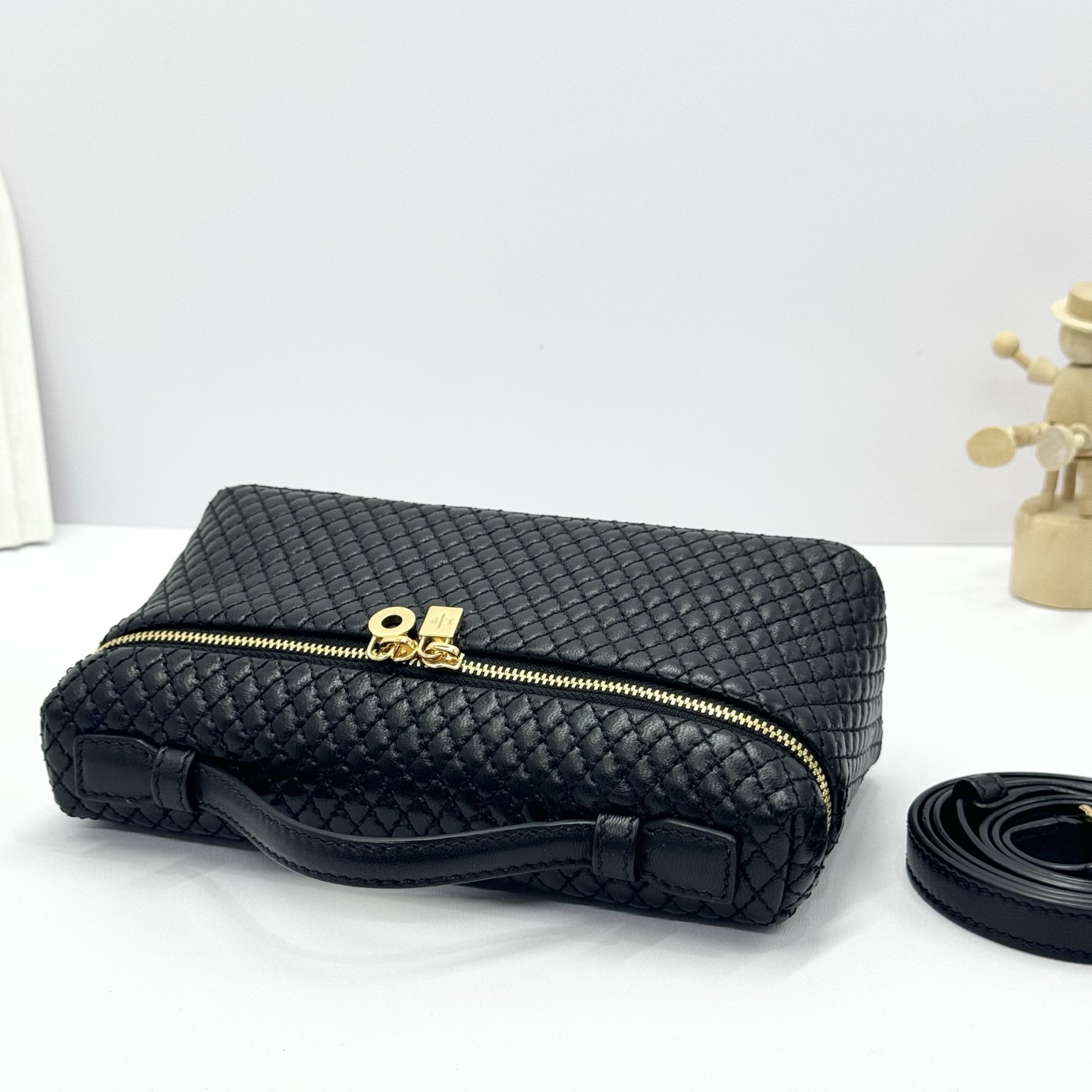 Loro Piana Extra Pocket L19 Bag in Embroidery Thread 15